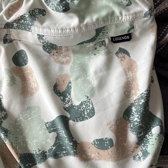 Men’s Legends mint camo shorts like new - Picture 4 of 8